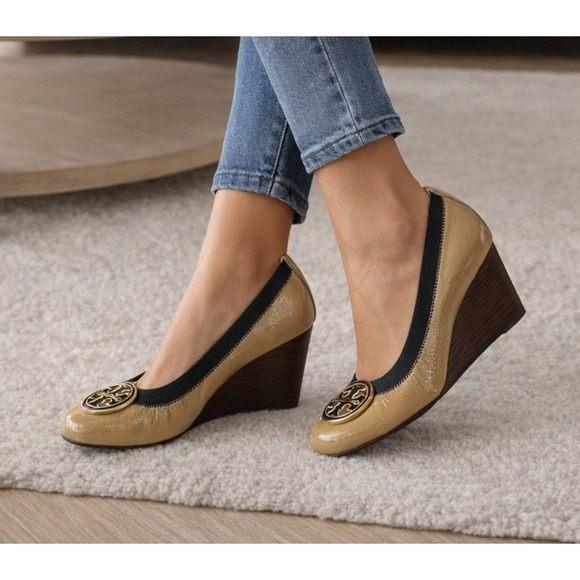 Tory Burch Shoes - TORY BURCH Caroline Wedge Ice Coffee Black Leather Beige Women's Size 9 / 9M